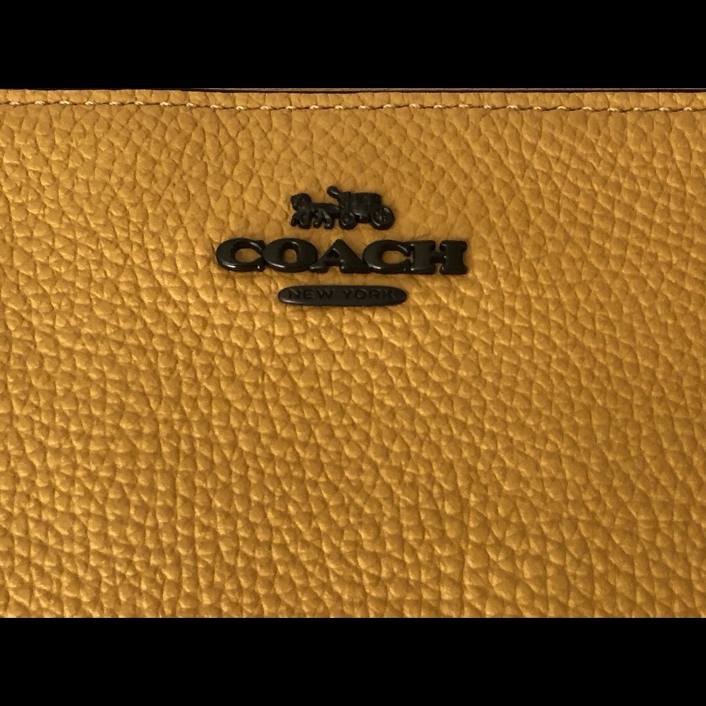 Coach wristlet, Large NWT honeycomb yellow w/pewter hardware - Picture 9 of 13